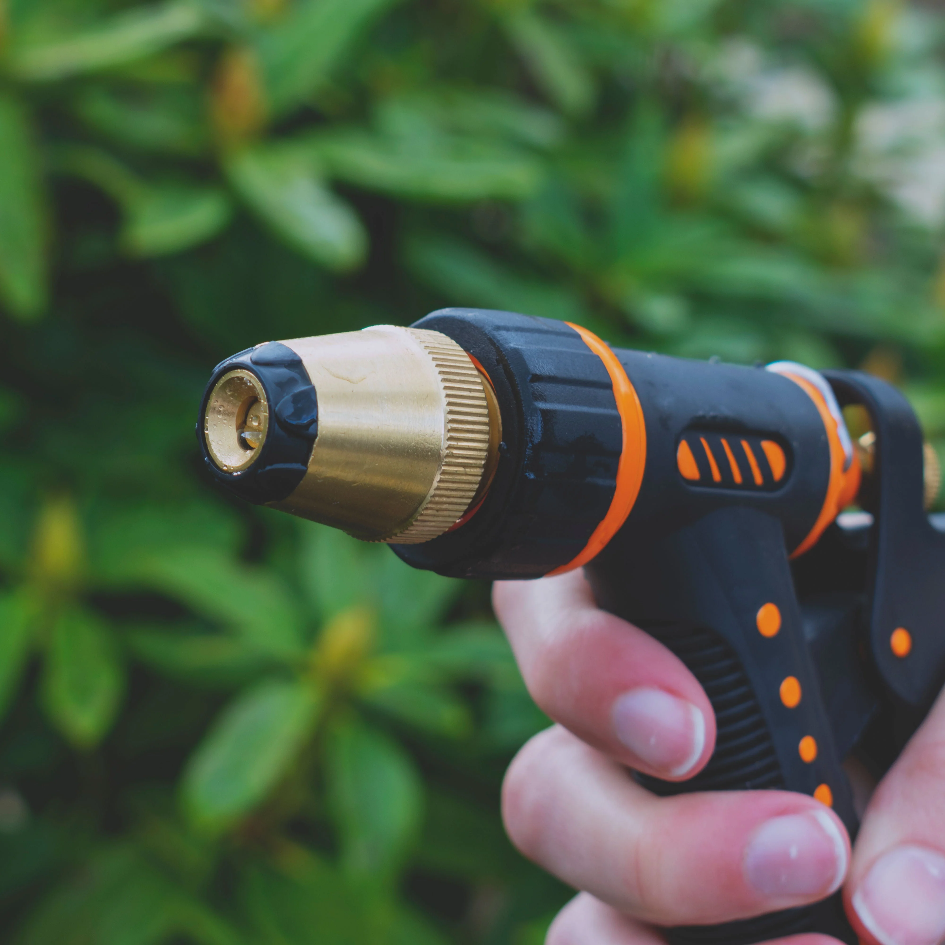 Adjustable Garden Hose Sprayer (Black/Orange Zebra) - Image 3