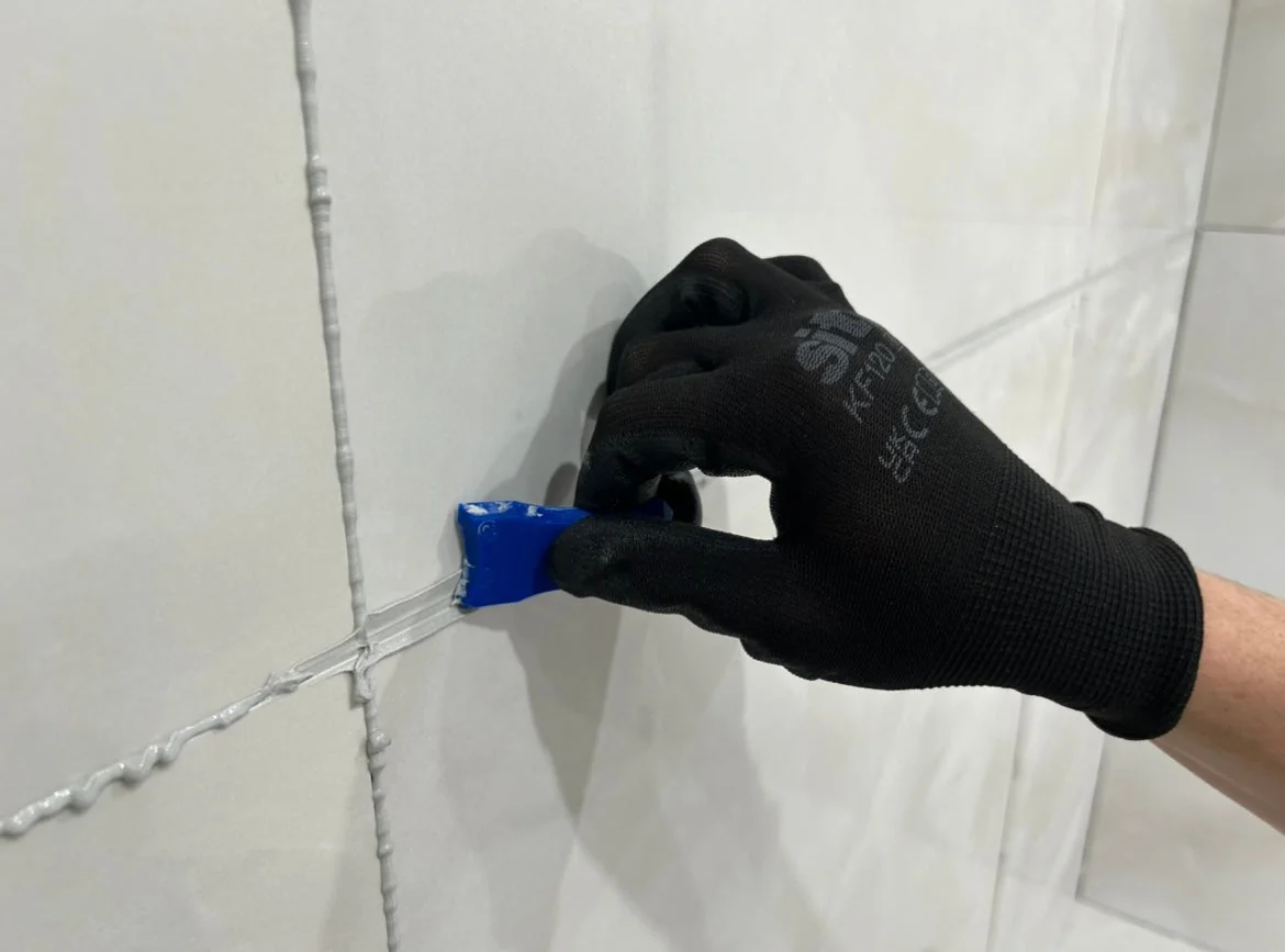 GoPoxy Epoxy Grout – “No-Mess” Peel-Off, Twin-Cartridge - Image 5