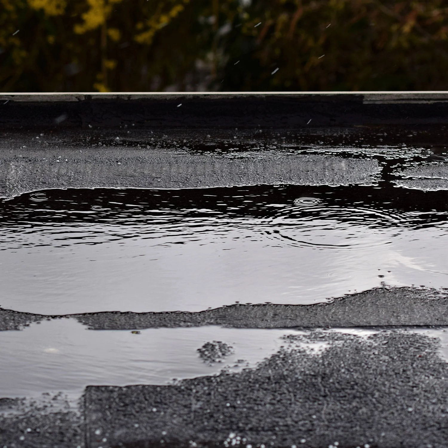 Roof Repair Coating - One Coat Roof Leak Repair - Low VOC - Black/Grey - 5/10/20kg - Image 3