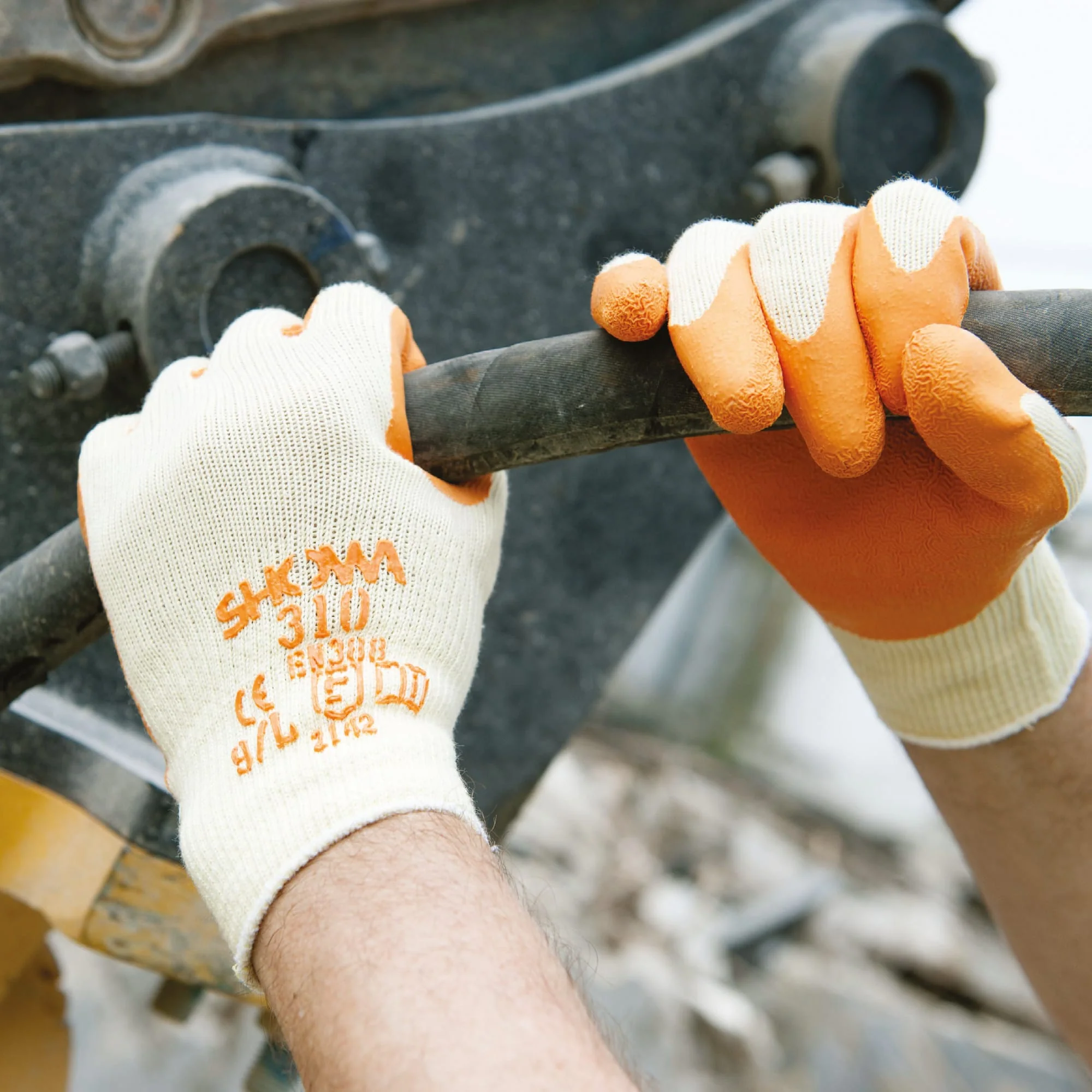 SHOWA 310 Orange Durable Heavy Duty Textured Grip Safety Work Gloves (PACK of 10 PAIRS) - Image 7