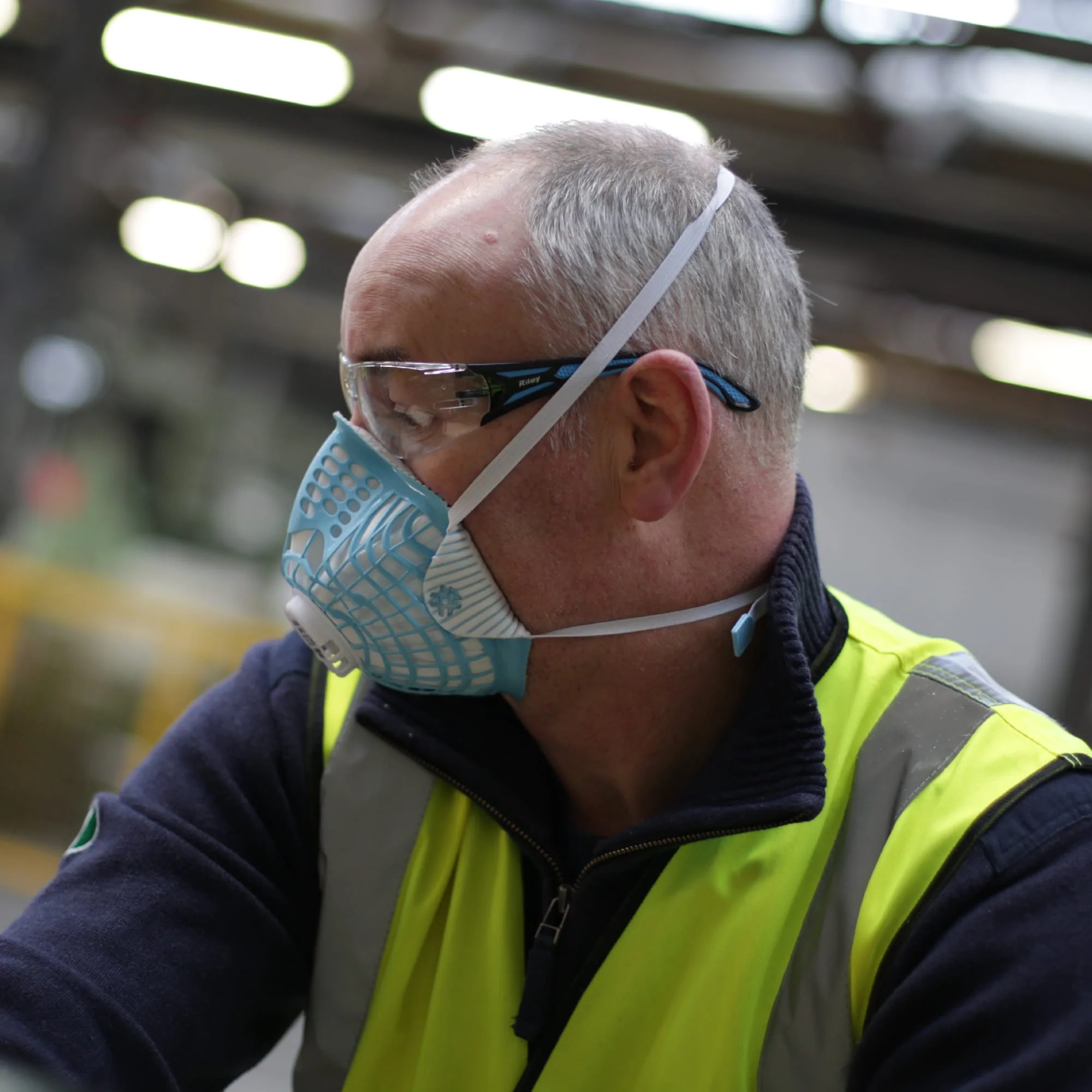 SKYTEC Flow AMF-2V FFP2 Premium Moulded Valved Disposable Cup Shape Respirator Face Dust Mask (PACK of 10) - Image 4