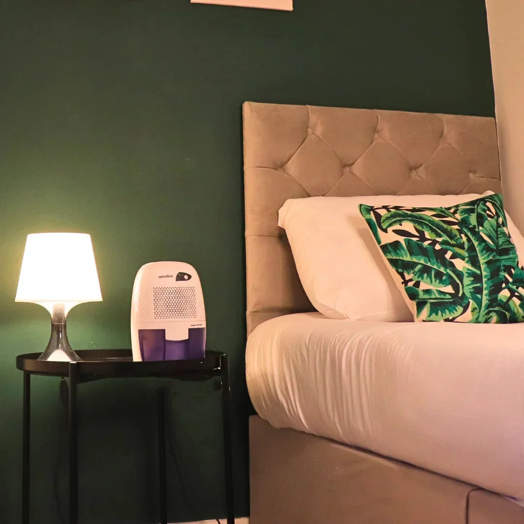 XROW-600B 500ml Mini Dehumidifier - Silent Dehumidifier Perfect for Bedrooms, Kitchens and Living Rooms - Image 9